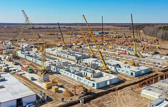 На объект по строительству больницы для больных коронавирусом в Новой Москве были поставлены люки из высокопрочного чугуна от компании «ЛИТЛИДЕР»